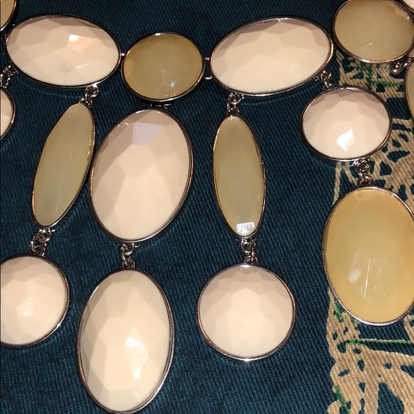 Statement White & Nude Bubble Collar Necklace - Picture 3 of 3